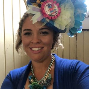 Meet your Posher, Laura